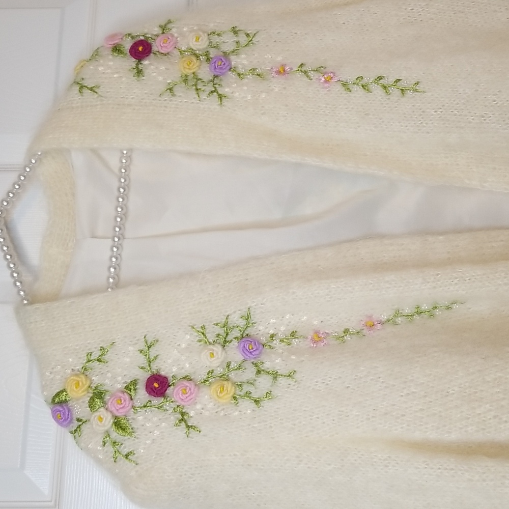 Vintage Cream Fuzzy Embroidered Moha 3D Flowers Knit Cardigan Longsleeve Sweater - Picture 2 of 11